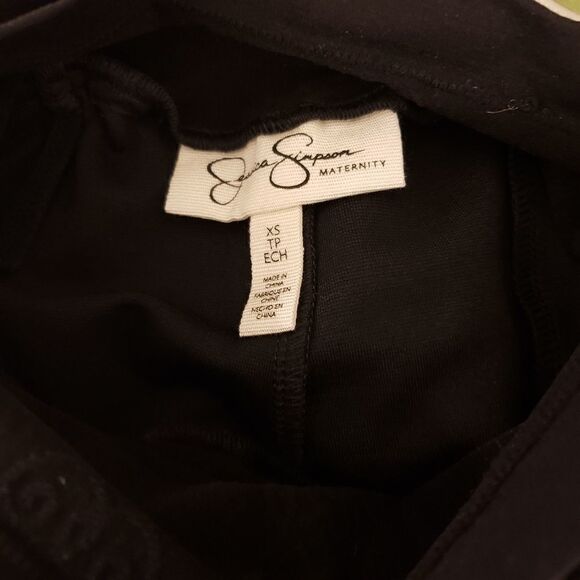 Jessica Simpson Maternity Faux Leather black pants - Picture 6 of 6